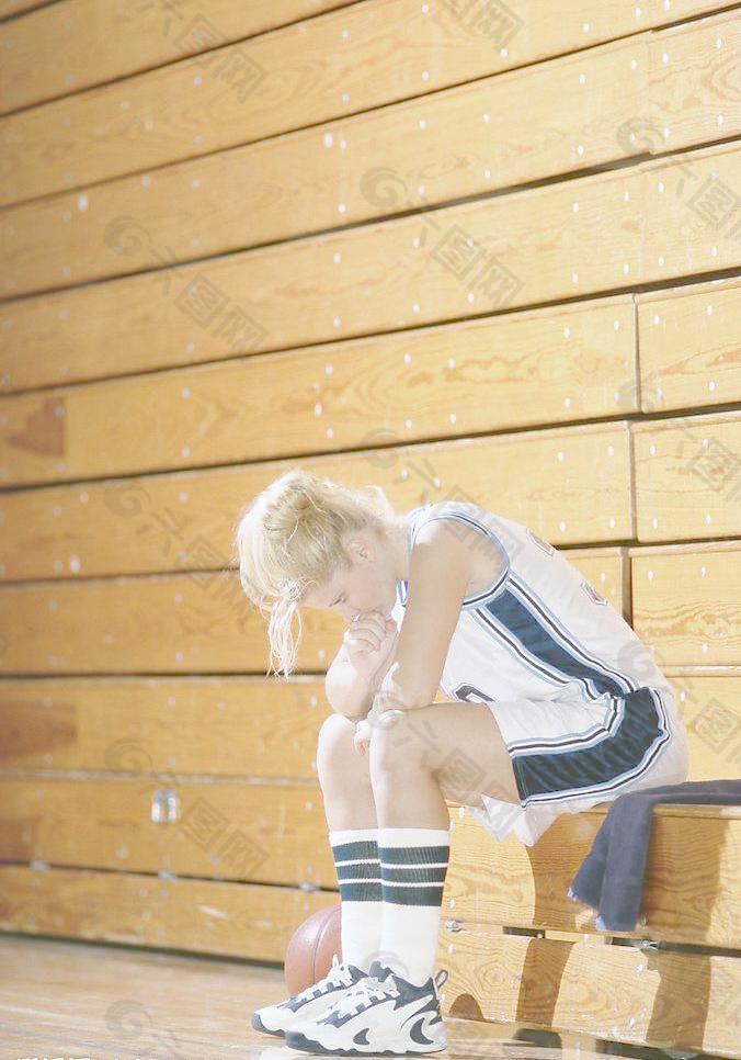 各成员之间 各成员之间